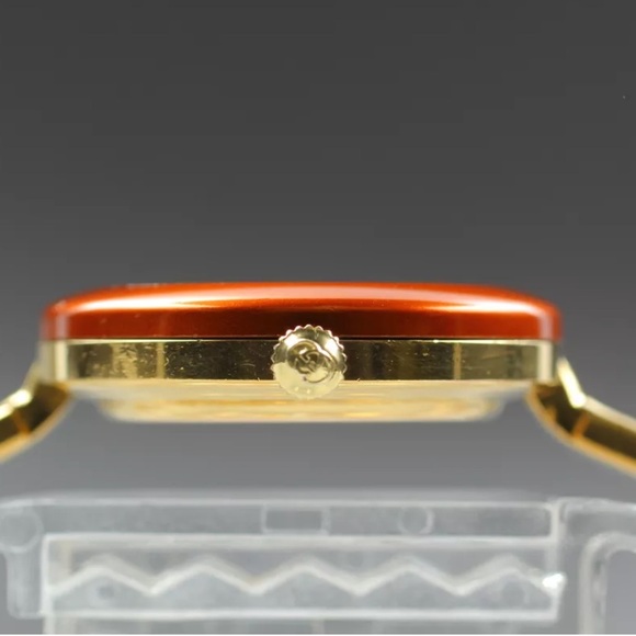 Gucci Iconic 14k Gold Gucci Watch Amazing!! 😻 - Picture 8 of 9